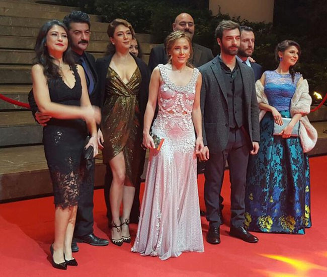 Altın Kelebek Ödül Töreni'nde şıklık yarışı - Resim: 1