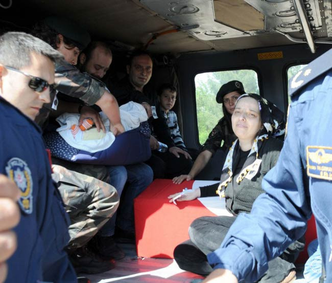 Şehit babaya yürekleri dağlayan veda - Resim: 3