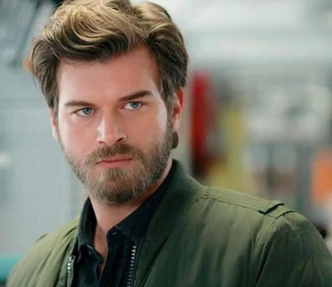 Kıvanç Tatlıtuğ'un partneri Beren Saat mi olacak? - Resim: 1