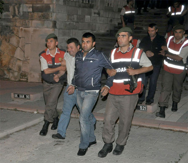 Askeri ortaklı kaçakçılık - Resim: 1