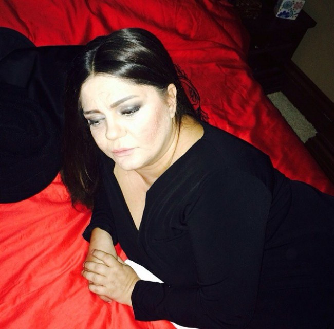 Şarkıcı İzel tanınmaz halde! Son haline bakın - Resim: 3