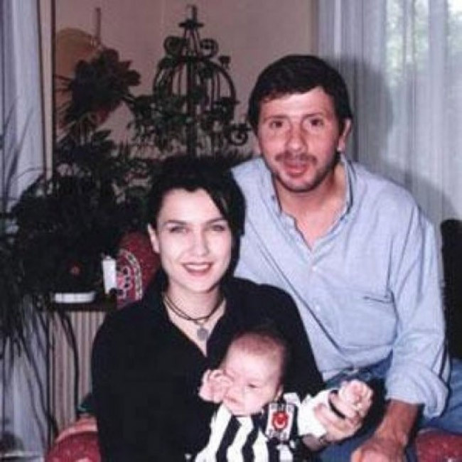 Metin Tekin ile Şevval Sam'ın oğlunu gördünüz mü meğer... - Resim: 1