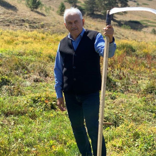 Binali Yıldırım memleketi Erzincan'da yaylaya çıktı - Resim: 2