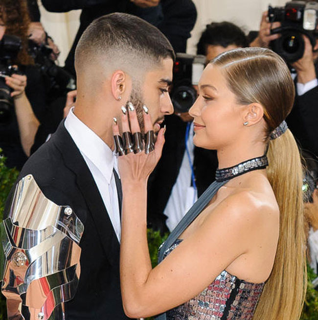 Top model Gigi Hadid'in sevgilisi Zayn Malik Müslümanlığı bıraktı - Resim: 1