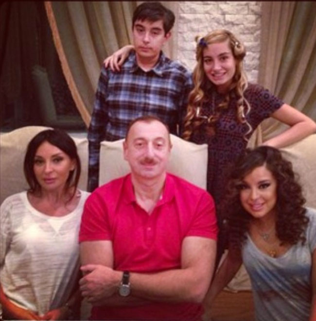 Aliyevi'in kızları Londra'da 403 milyon liraya ev almak istedi İngiltere karıştı - Resim: 2