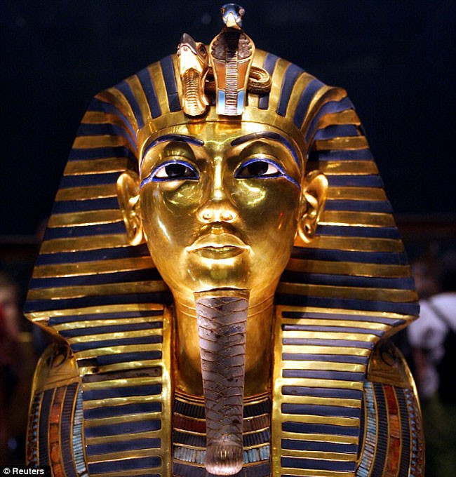 Tanrı kralın göğüs laneti - Resim: 3