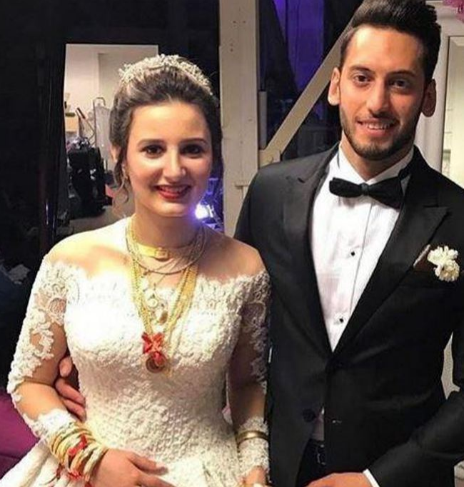 Evli Hakan Çalhanoğlu o güzelle çok fena yakalandı skandal fotoğraf - Resim: 3