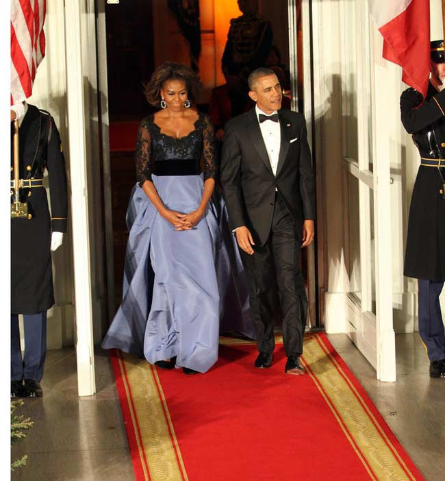 Michelle Obama düşman çatlattı! Kıyafete dikkat! - Resim: 1