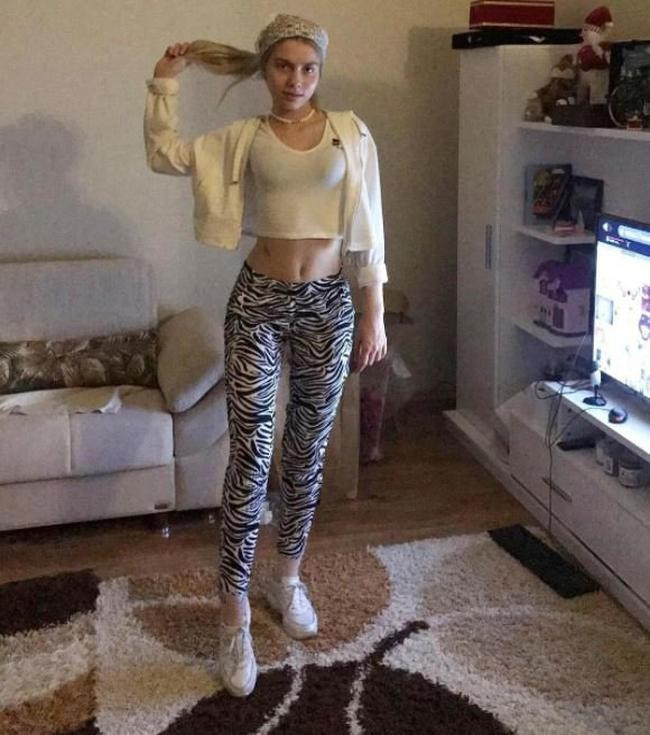 Aleyna Tilki dünyaya rezil oldu paylaştığı fotoğrafa bakın - Resim: 2