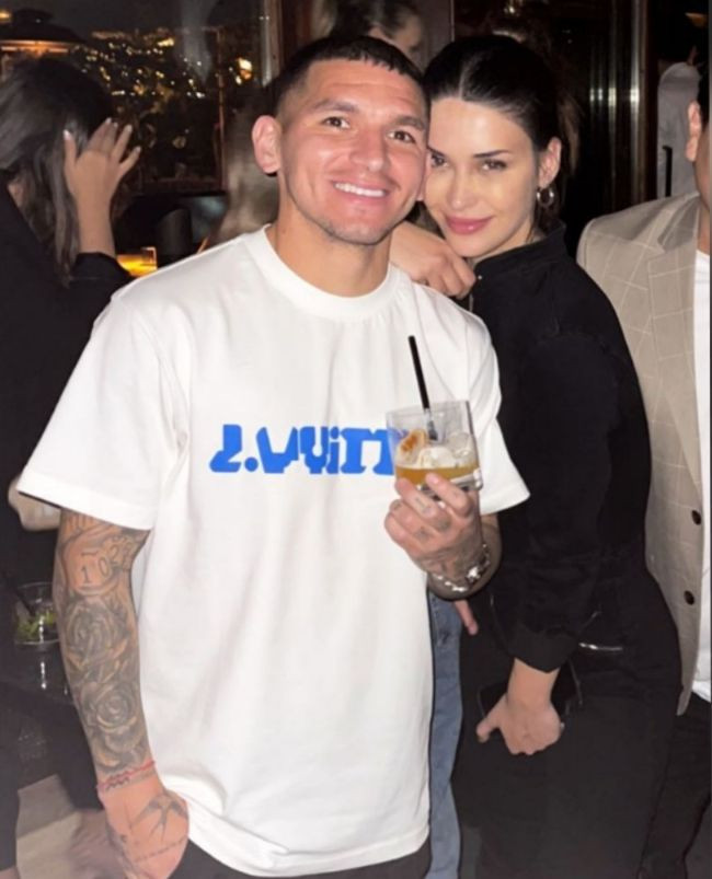 Galatasaray'ın yıldız futbolcusu gönlünü güzel oyuncu Devrim Özkan'a mı kaptırdı? - Resim: 3