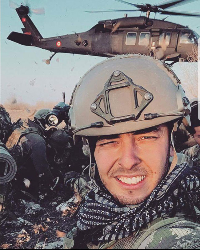  6 kahraman aynı karede! İşte o kahramanlar... - Resim: 2