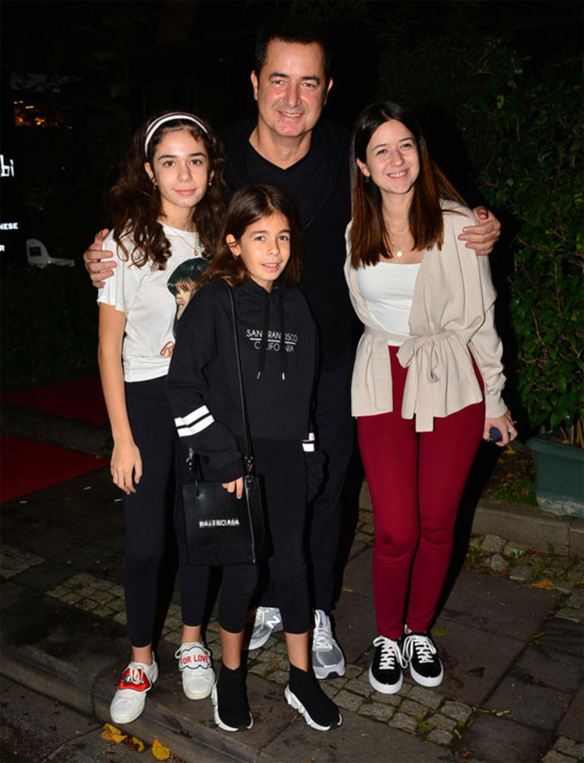 Acun Ilıcalı kızlarıyla yemeğe çıktı biri eksikti yemekte kim yoktu? - Resim: 2