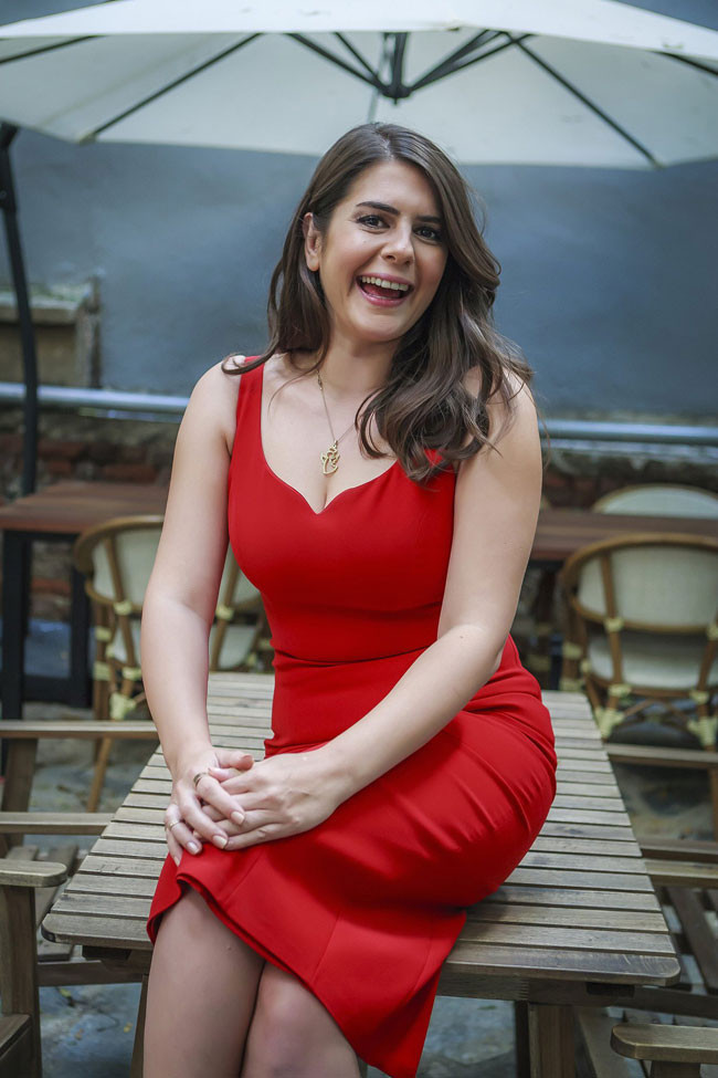 Ünlü oyuncuya ahlaksız teklif! Bir gece için 1 milyon euro - Resim: 1