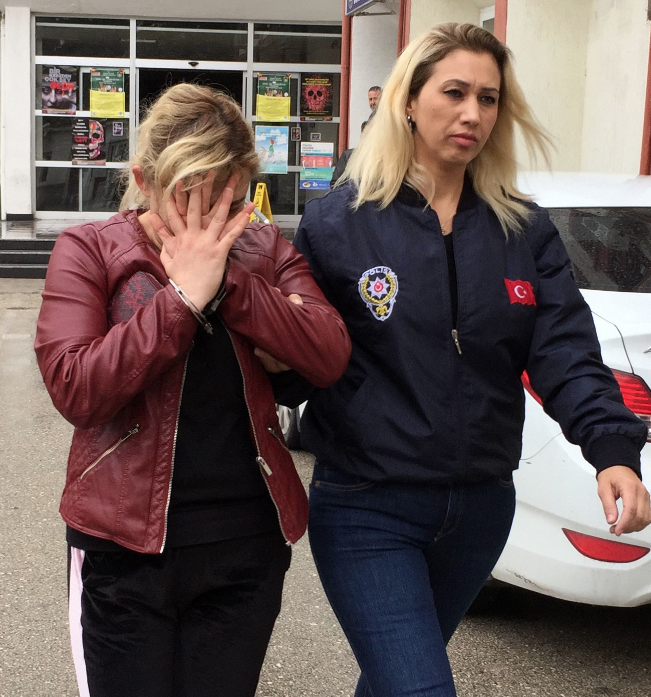 Fuhuş bahanesiyle şantajdan yakalandı, hıçkırıklara boğuldu - Resim: 1