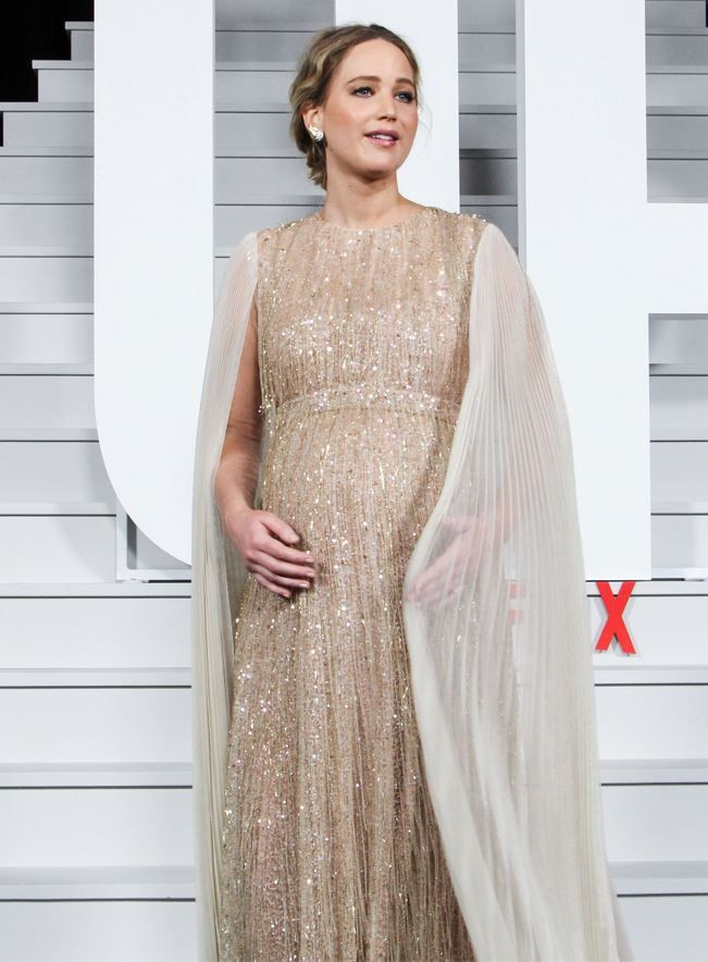 Hamile Jennifer Lawrence'dan canlı yayında cinsellik itirafı! Sunucu şoke oldu - Resim: 3