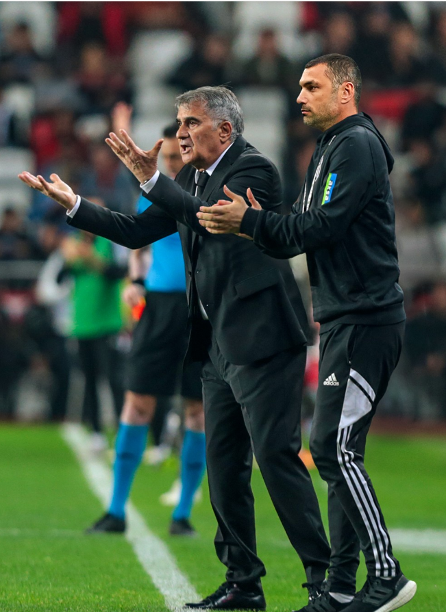 Burak Yılmaz, Şenol Güneş'ten taktik istedi! Beğenmedi kendi taktiğiyle oynayacak - Resim: 4