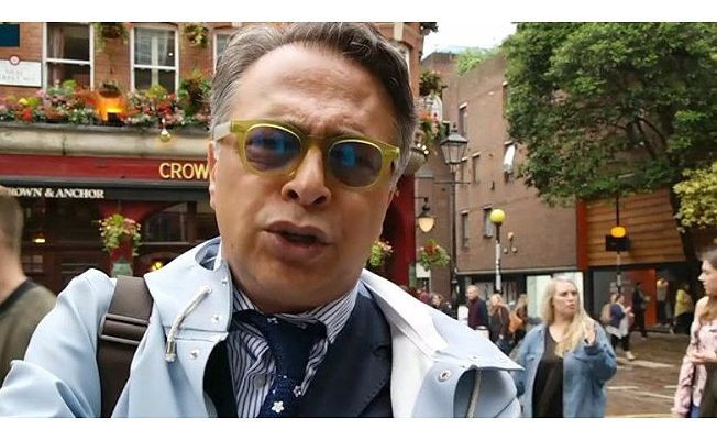 Barbaros Şansal Kızılay standında saldırıya uğradı! Sosyal medya hesabından duyurdu - Resim: 1