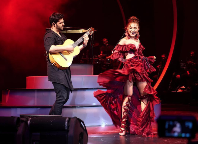 Gitaristi ile evlenen Ziynet Sali paraya kıydı düğün için kesenin ağzını açtı - Resim: 4