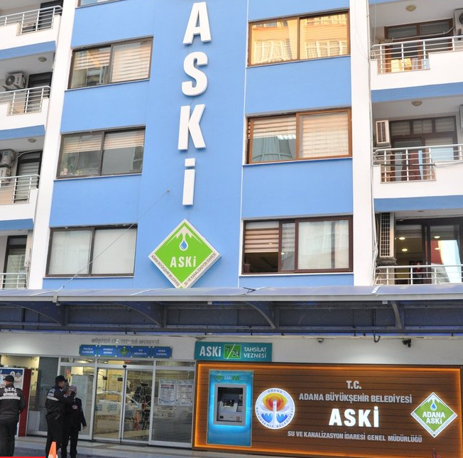 CHP'li belediyede taciz skandalı! Kadına 'Tanrıçamsın' diyen sapık: Çıplak bir yaz gecesi gibi... - Resim: 1