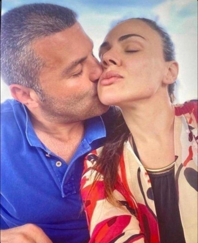 İşte yılın aşkının fotoğrafı! Sibel Can ile Emir Sarıgül ile Ege'de teknede baş başa tatilde - Resim: 4