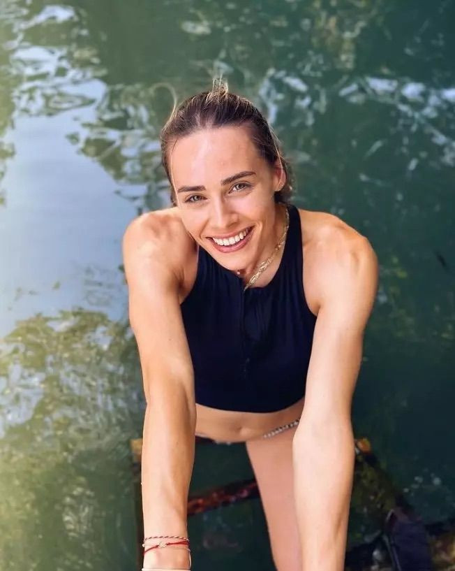 Damla Can'ın başörtülü hali şaşırttı! Kutsal topraklarda sevgilisi ile paylaştı... - Resim: 2