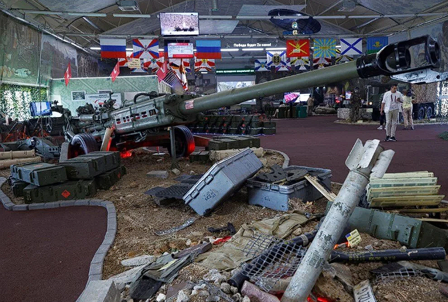 Vladimir Putin 'askeri oyuncuklarını' sergiledi! Rusya'dan gövde gösterisi - Resim: 4