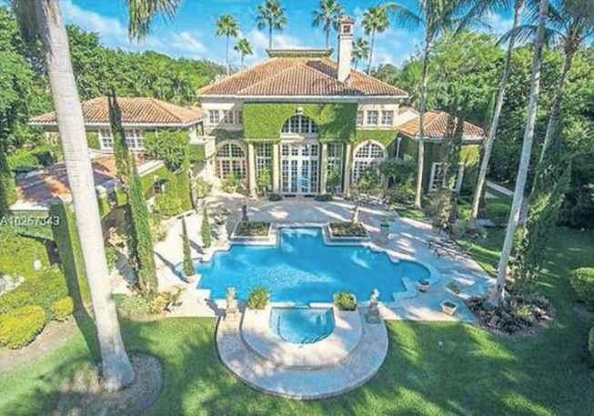 Süreyya Yalçın 25 milyon TL'lik malikanesinde Amerikalı arkadaşlarıyla... - Resim: 2