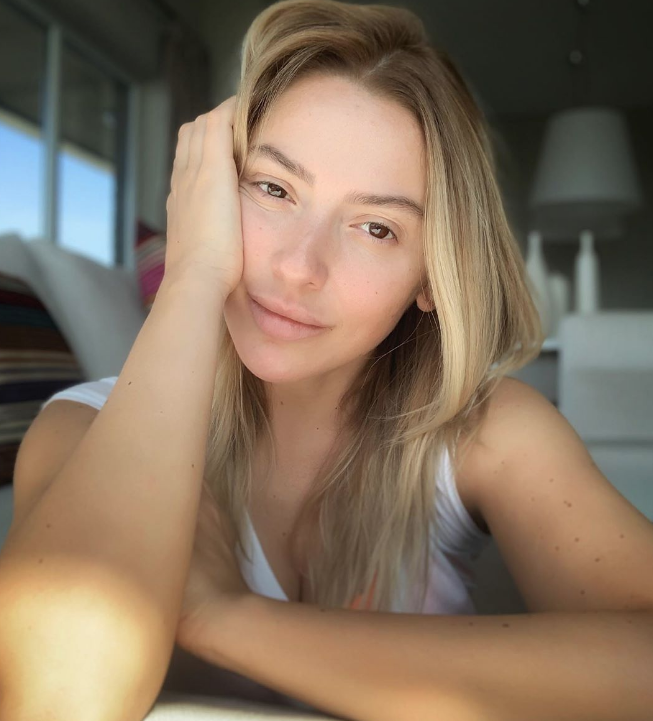 Hadise'den O Ses Türkiye setinde ilginç paylaşım! Olmayan sevgilisini duyurdu - Resim: 3