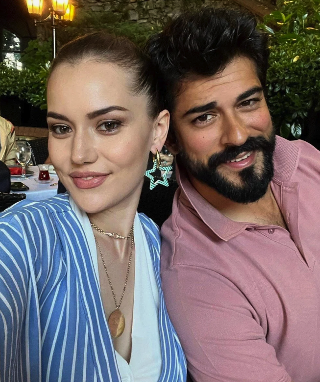 Fahriye Evcen ve Burak Övçivit boşanıyor mu? Her şeyi satmaya başladılar - Resim: 4