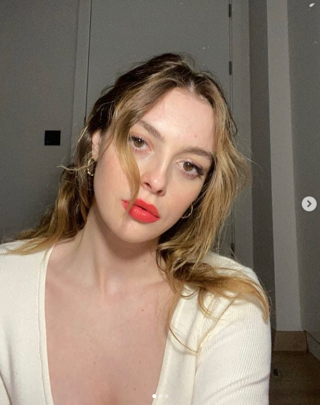 Melis Sezen rujumu sürdüm deyip paylaştı takipçileri beğeni yağmuruna tuttu! - Resim: 3