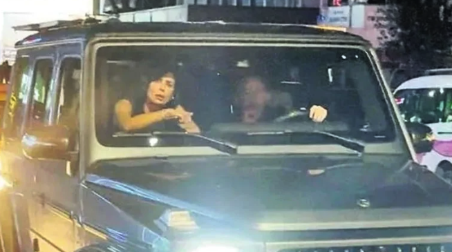 Sergen Yalçın gecelere aktı! Yan koltukta iki kadın kucak kucağa otururken yakalandı - Resim: 3