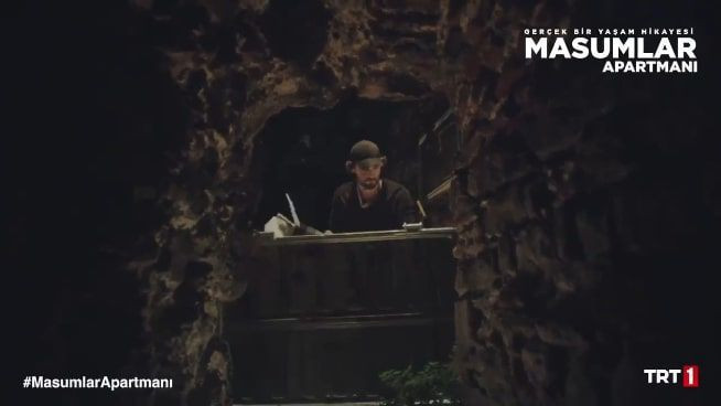 Ezgi Mola yıktı geçti Masumlar Apartmanı dizisindeki sır Twitter'a damga vurdu - Resim: 3