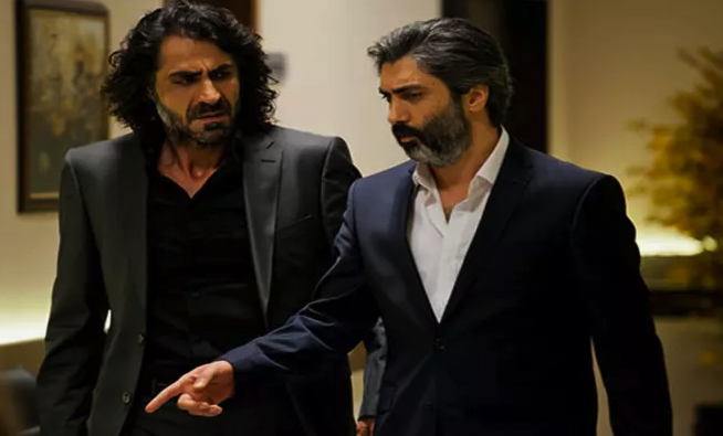 Kurtlar Vadisi'nin Abdülhey'i Kenan Çoban tası tarağı topladı, kimsenin bulamayacağı o yere taşındı! - Resim: 1