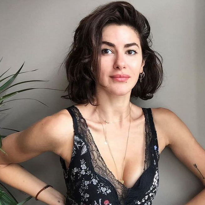 'Tatmin edilmesi zor kadınım' demişti! Nesrin'i şaşırtan teklif - Resim: 1