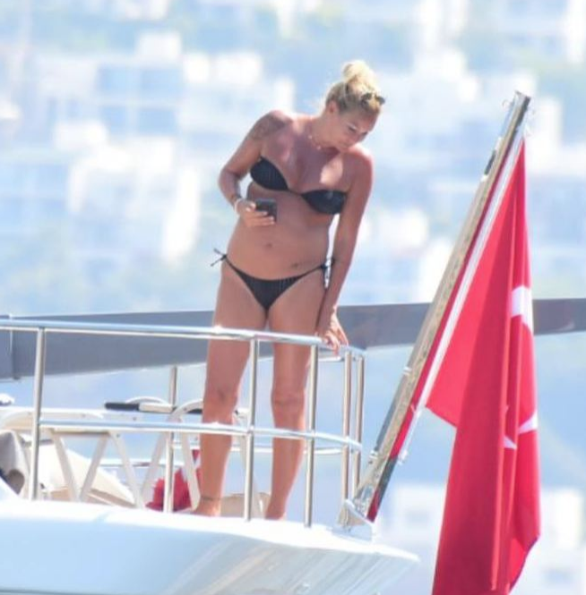 Tatil Pınar'a yaradı! Kilolu hali dikkat çekti - Resim: 2