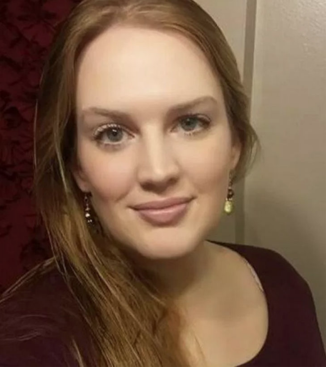 İki öğrencisiyle cinsel ilişkiye girerken kocasına yakalandı! Çıplak halde...  - Resim: 1