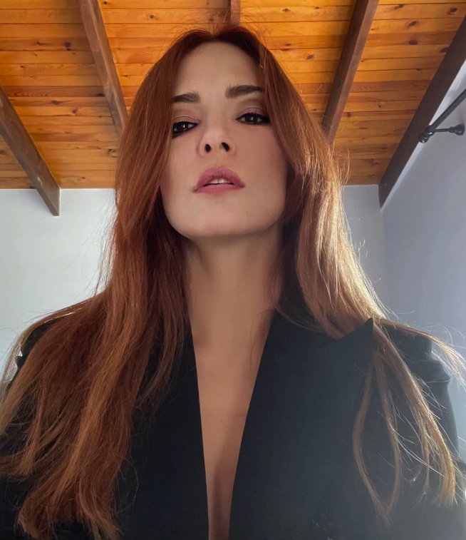 Mine Tugay imaj değişikliği yaptı, son haliyle ortalığı ateşe verdi! - Resim: 4