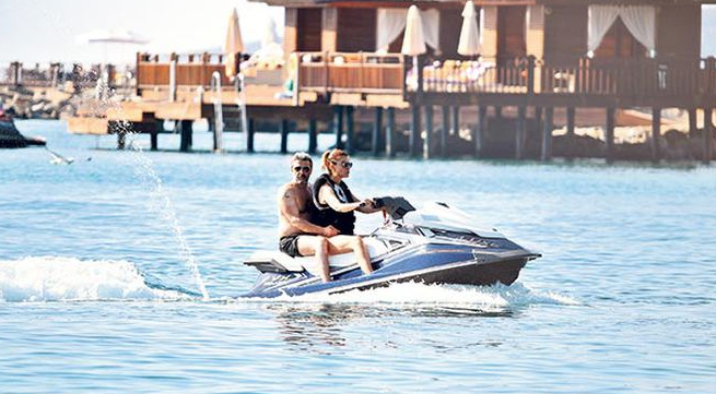 Gülben Ergen, sevgilisini havalara uçurdu! Bomba görüntüler - Resim: 4