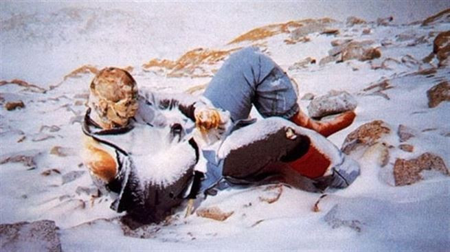 Everest  sonları oldu! Zirveye değil ölüme giden dağcılar - Resim: 1