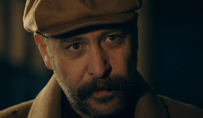 Müzisyen Cem Adrian Çukur dizisine konuk oyuncu olarak dahil oldu! - Resim: 1