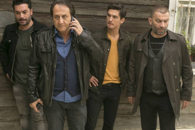 Pelin Körmükçü Arka Sokaklar'da  - Resim: 3