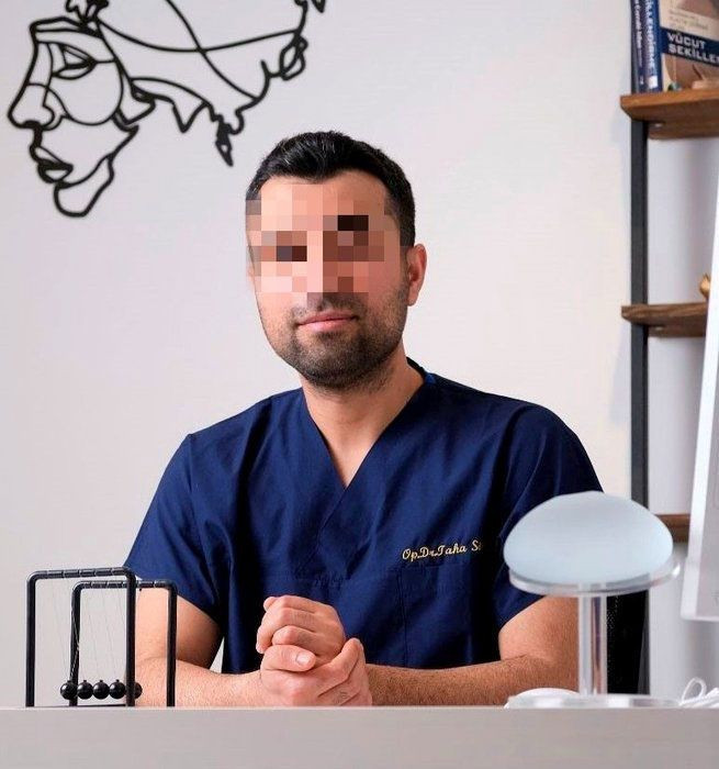 Sosyal medya fenomeni, göğüslerini büyütmek için gittiği doktordan dayak yedi! Estetikçi ve asistanı kabusu yaşattı - Resim: 2