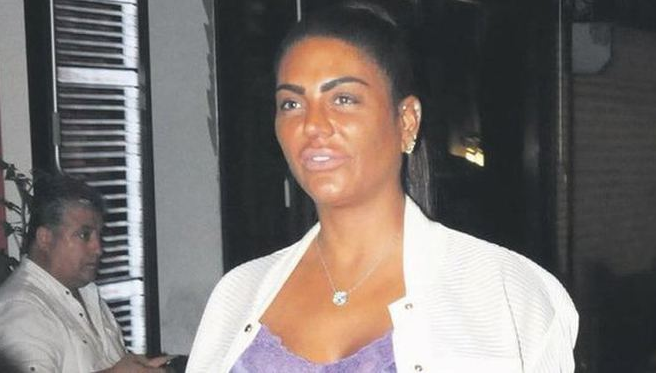 Süreyya Yalçın 25 milyon TL'lik malikanesinde Amerikalı arkadaşlarıyla... - Resim: 3