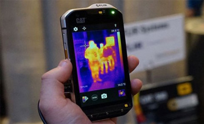 Dünyanın ilk termal kameralı telefonu satışa çıktı - Resim: 3