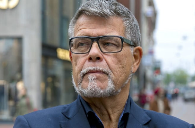 Daha fazla kızla tanışmak için yaşını küçültmek isteyen adama büyük şok - Resim: 4