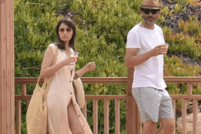 Eşine fotoğraflarını çektirdi: Cansel Elçin'in Bodrum tatilinden eğlenceli görüntüleri - Resim: 4