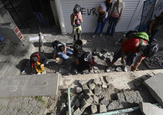 Gündüz oldu, hasar ortaya çıktı - Resim: 4