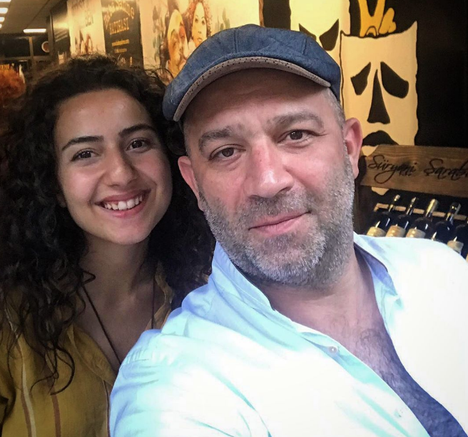 Şevket Çoruh'tan müjdeli haber ikinci kez baba oluyor eşi Özge Turna kimdir? - Resim: 1