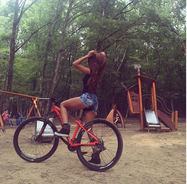 Göz6 kızı Berna Keklikler kimdir instagramı olay - Resim: 4