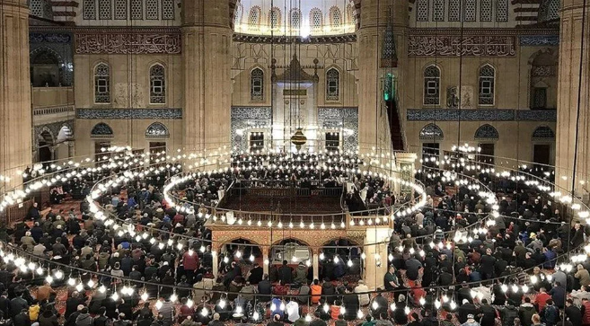 'Üç aylar' başladı! Regaip Kandili ibadetleri ve duaları neler? Bugün bunları yapın - Resim: 2